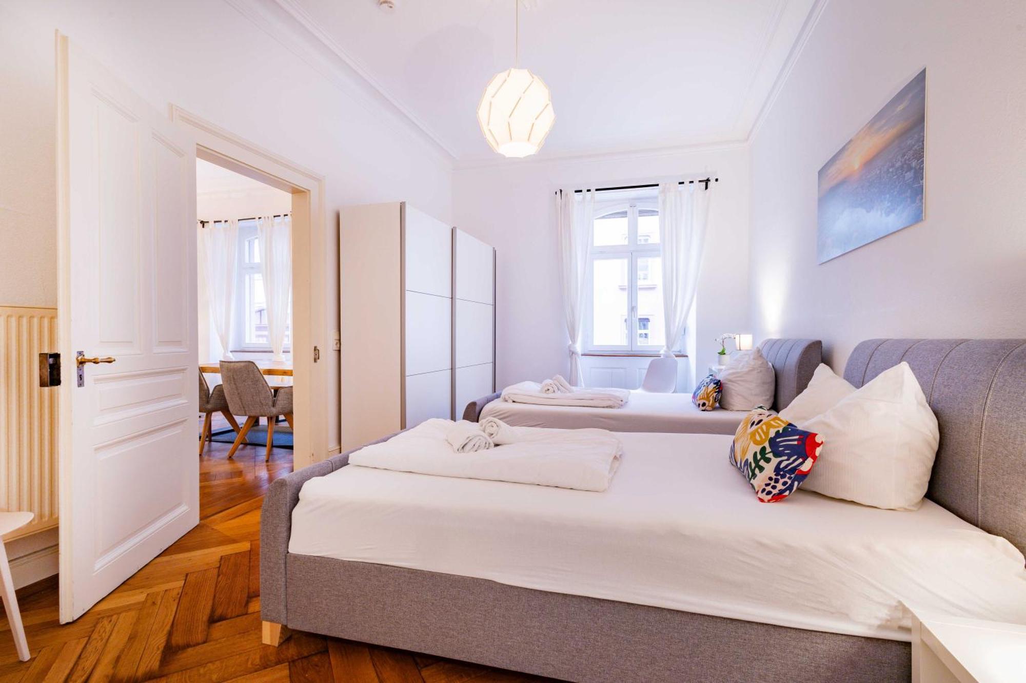Stayinn "Heart Of The City" Suite Freiburg Bagian luar foto